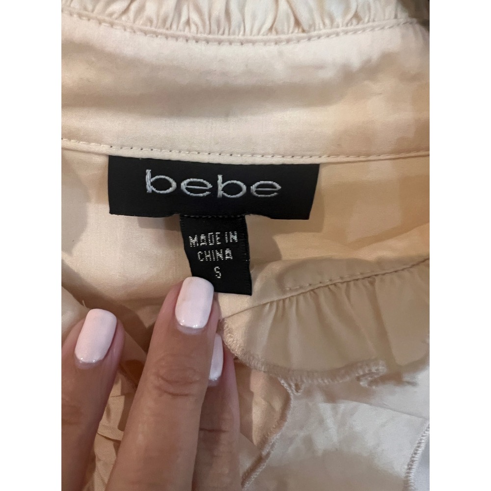 Vtg Bebe Women Ivory Ruffle High Neck Puff Sleeve Button Down Blouse Small - Picture 3 of 9